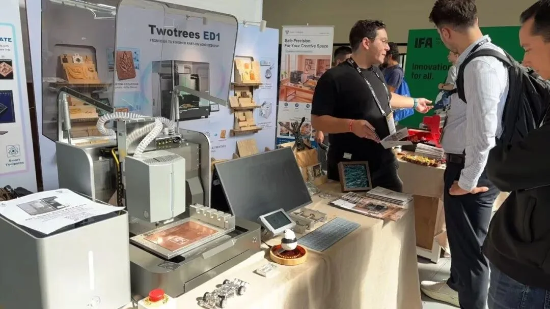 The ED1 on the IFA booth with product samples in front of its enclosure
