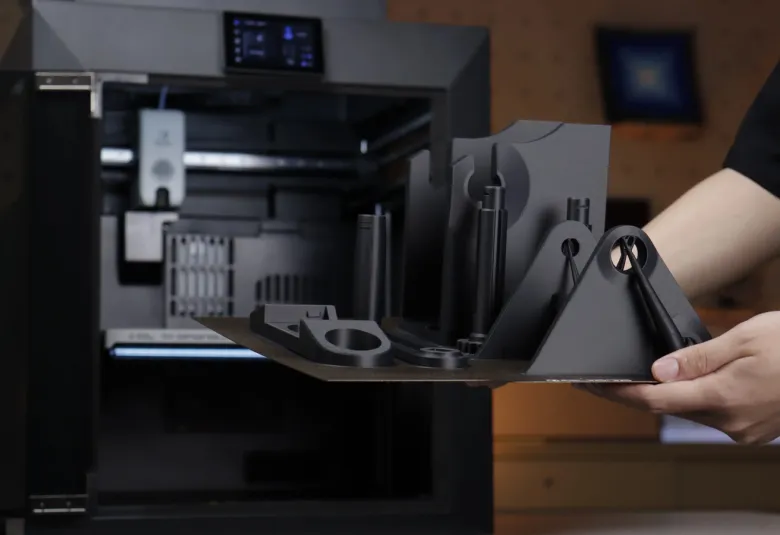 Official QIDI Tech image for the Plus5 announcement