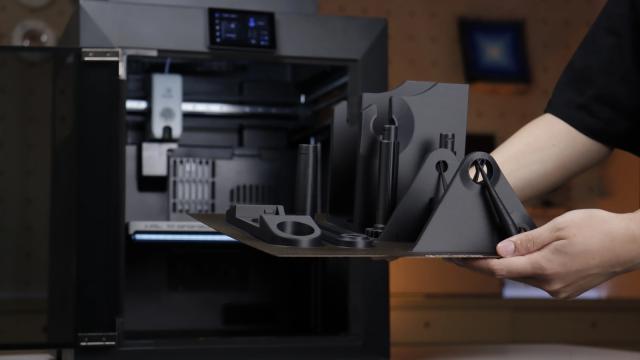 Official QIDI Tech image for the Plus5 announcement