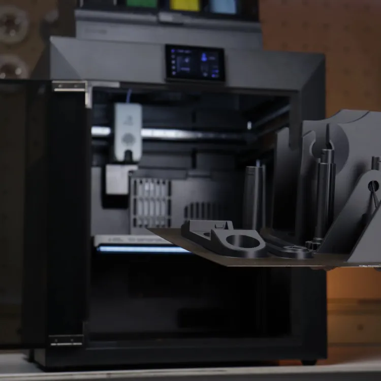 Official QIDI Tech image for the Plus5 announcement